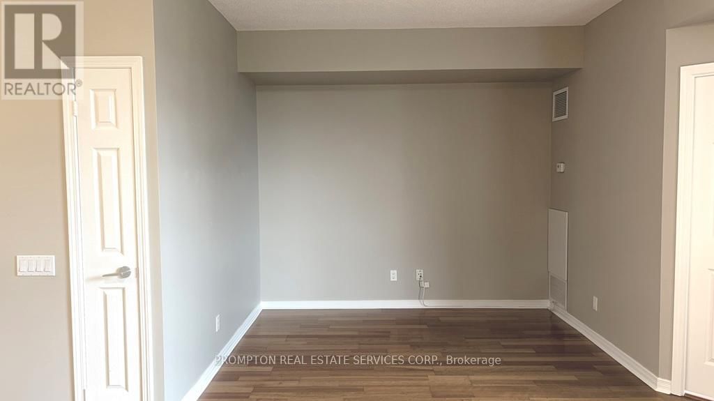 208 - 451 ROSEWELL AVENUE Image 10
