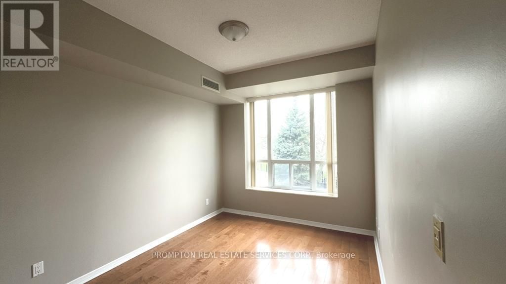 208 - 451 ROSEWELL AVENUE Image 15