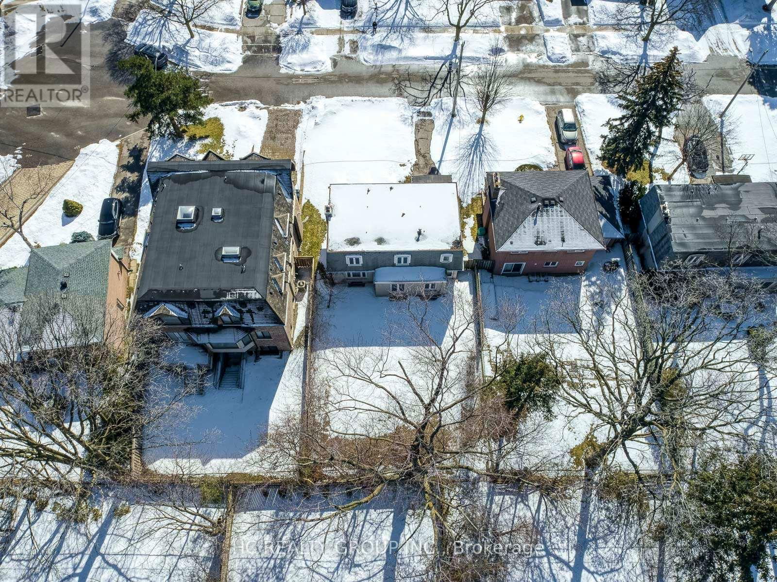 10 WARING COURT Image 4