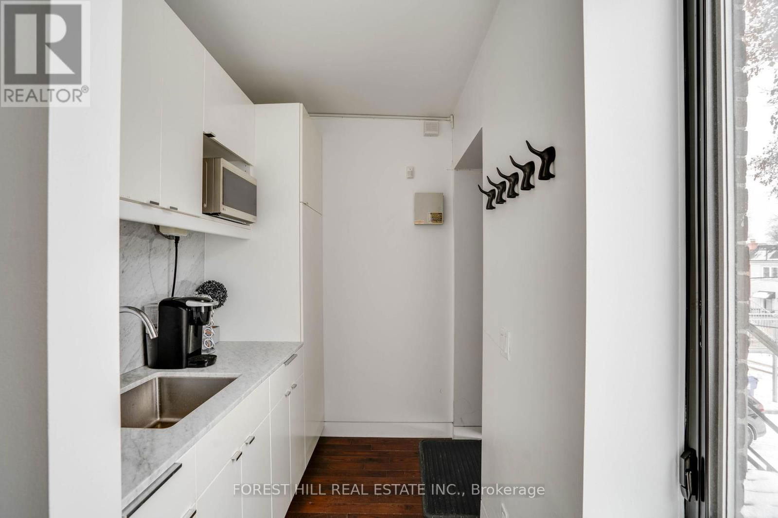 659 ST CLAIR AVENUE WEST Image 15