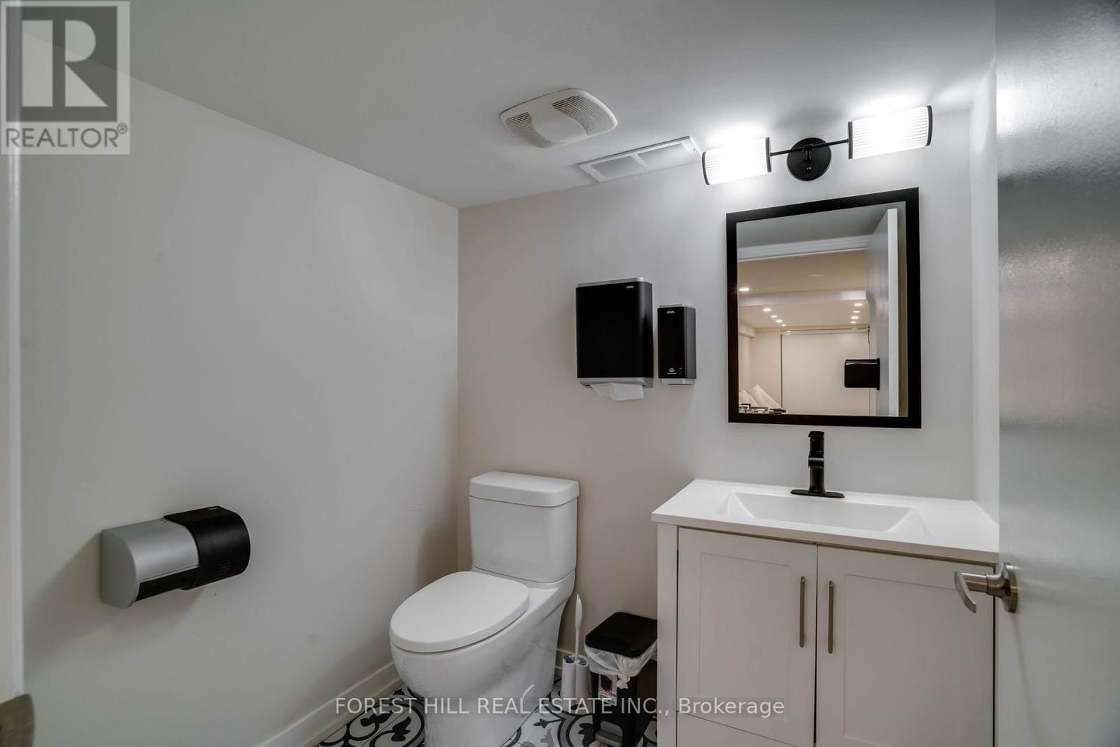 659 ST CLAIR AVENUE WEST Image 30