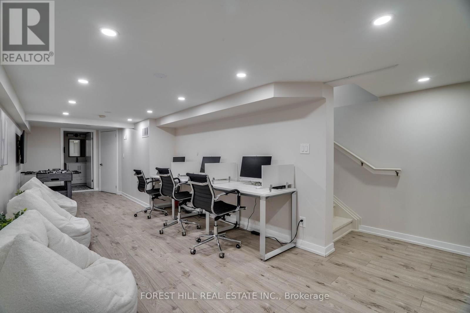 659 ST CLAIR AVENUE WEST Image 35