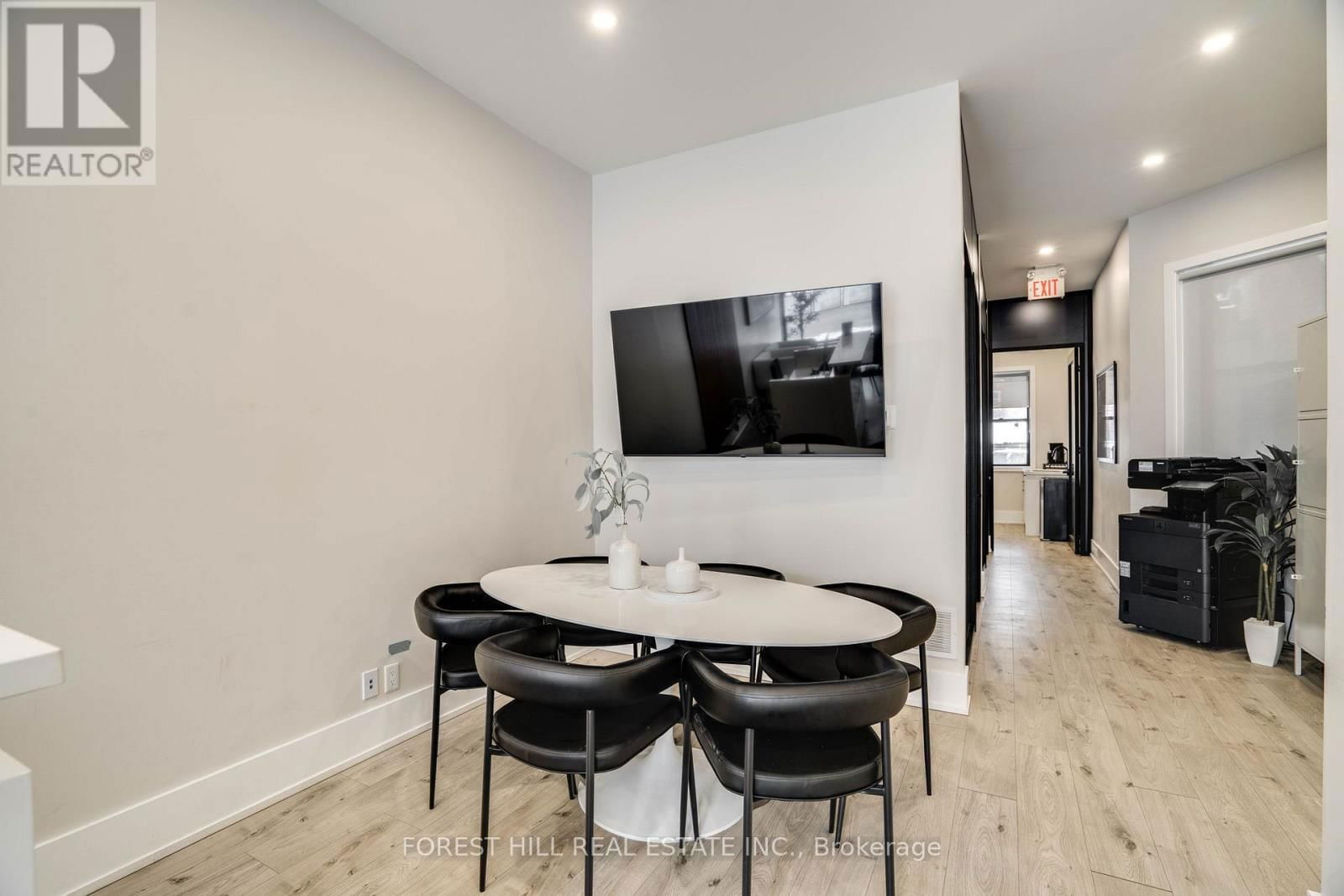 659 ST CLAIR AVENUE WEST Image 5