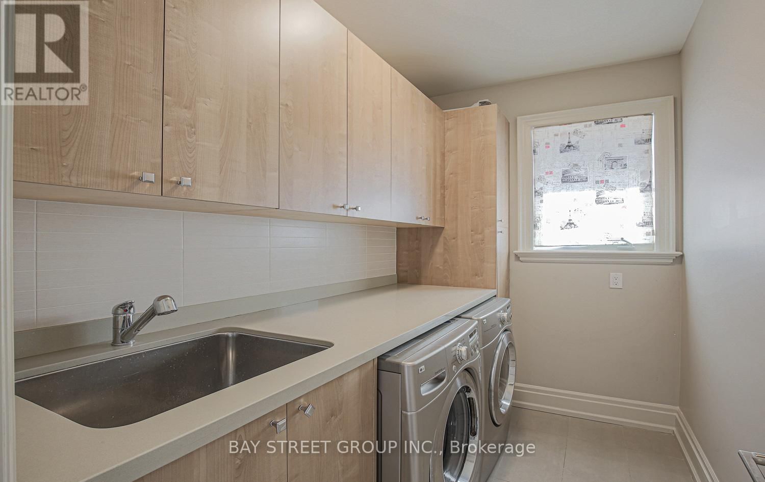 500 DELORAINE AVENUE Image 27