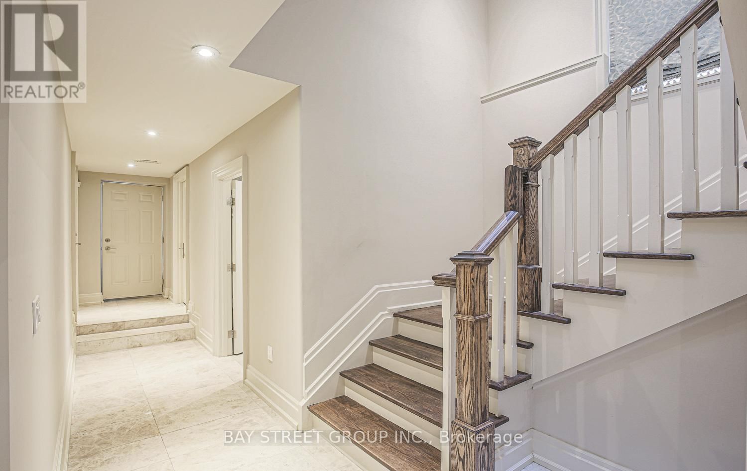 500 DELORAINE AVENUE Image 36