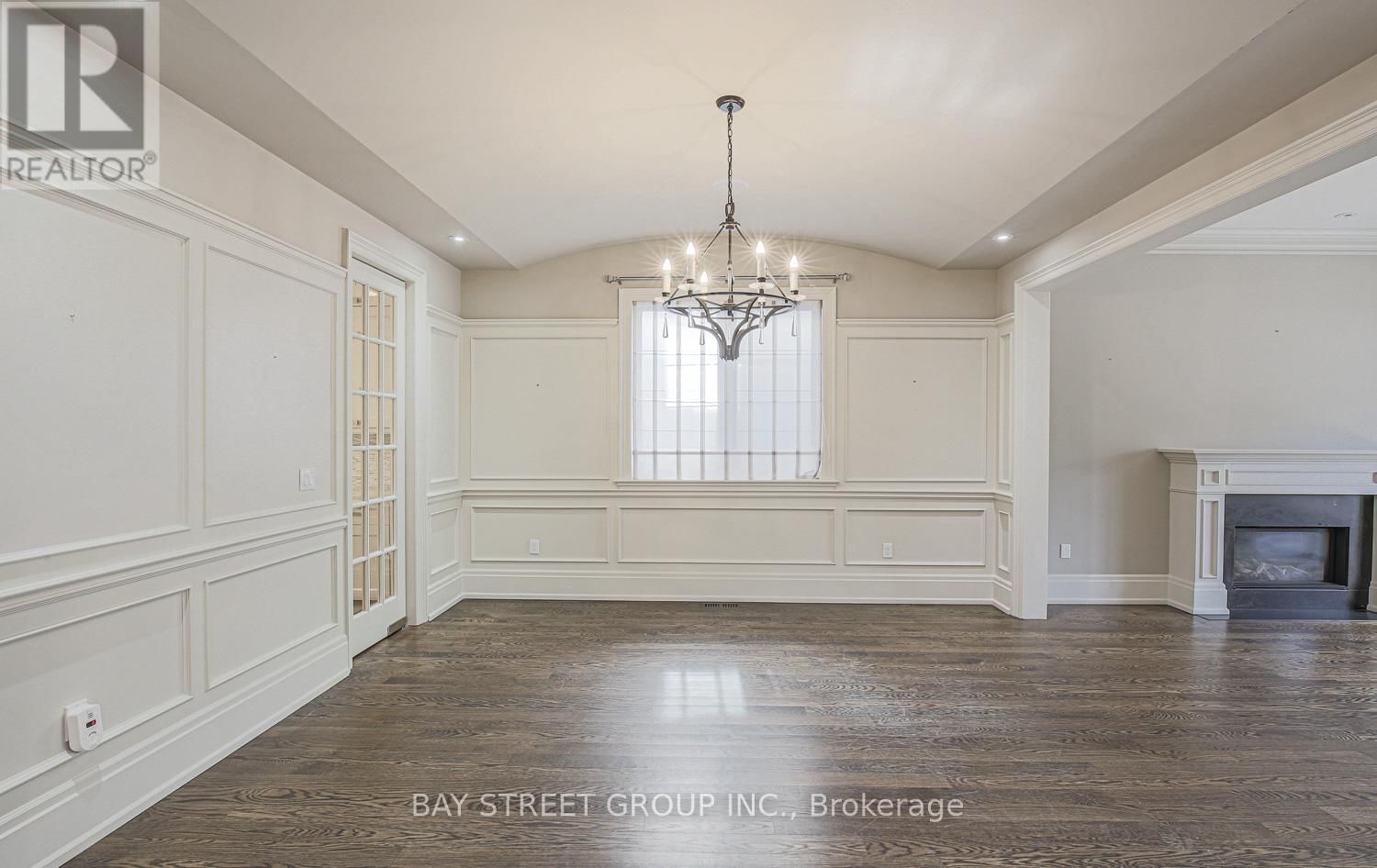 500 DELORAINE AVENUE Image 43