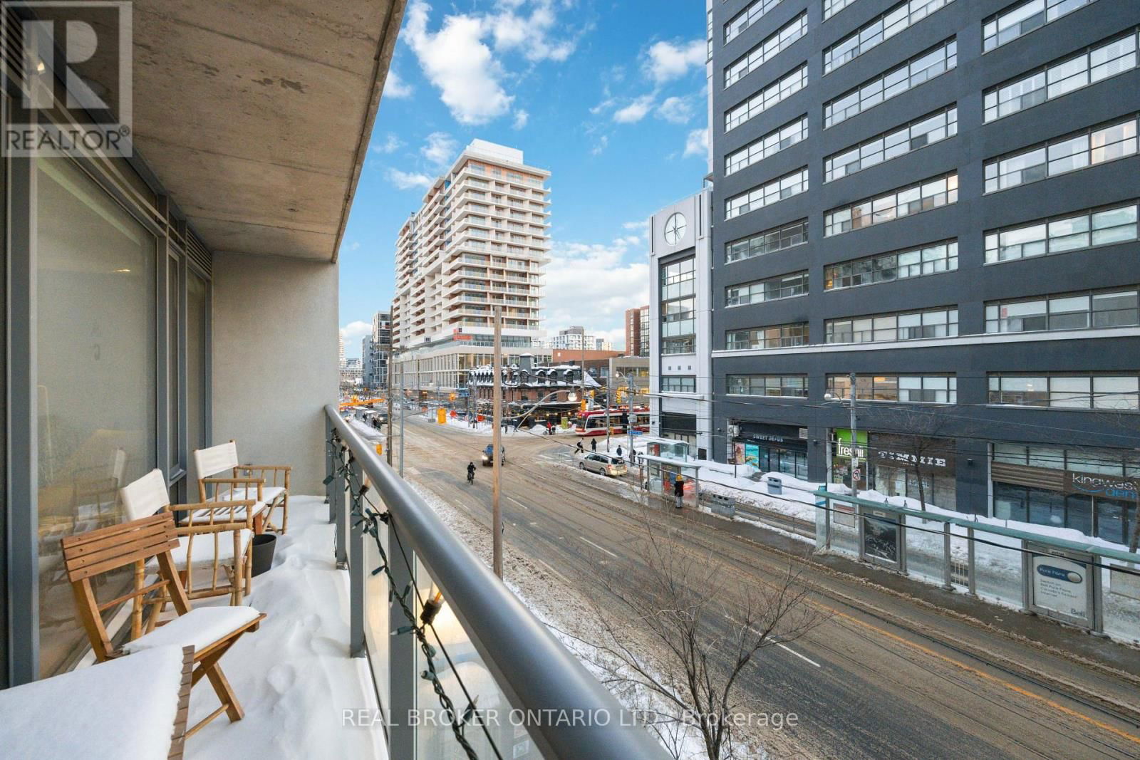 222 - 95 BATHURST STREET Image 28