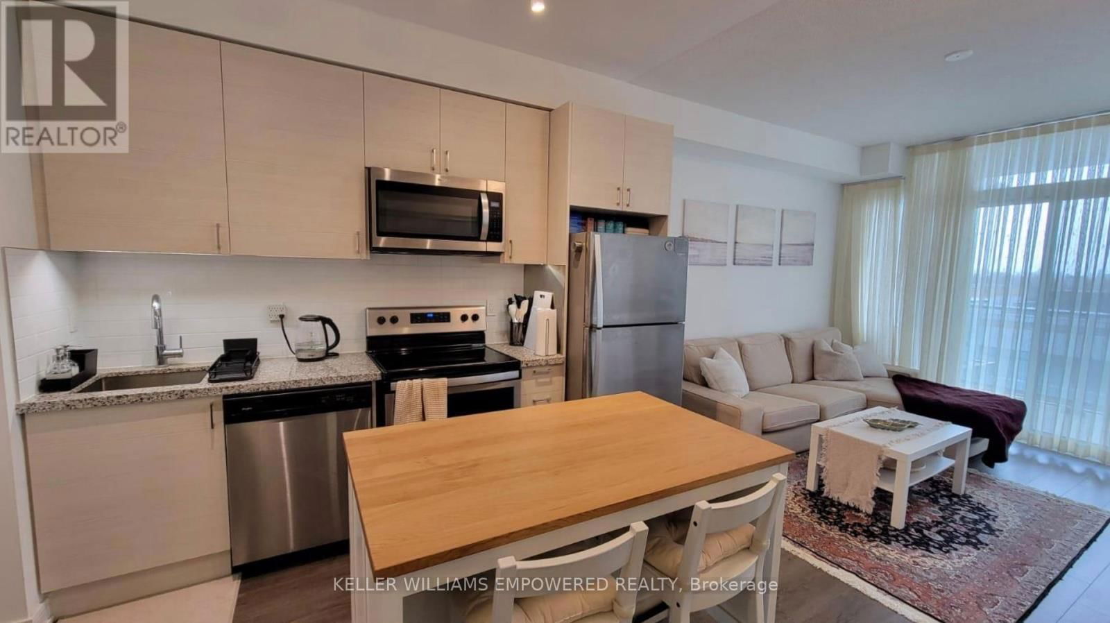 635 - 621 SHEPPARD AVENUE EAST Image 10