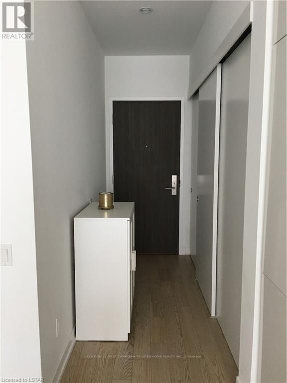 3411 - 185 ROEHAMPTON AVENUE Image 3