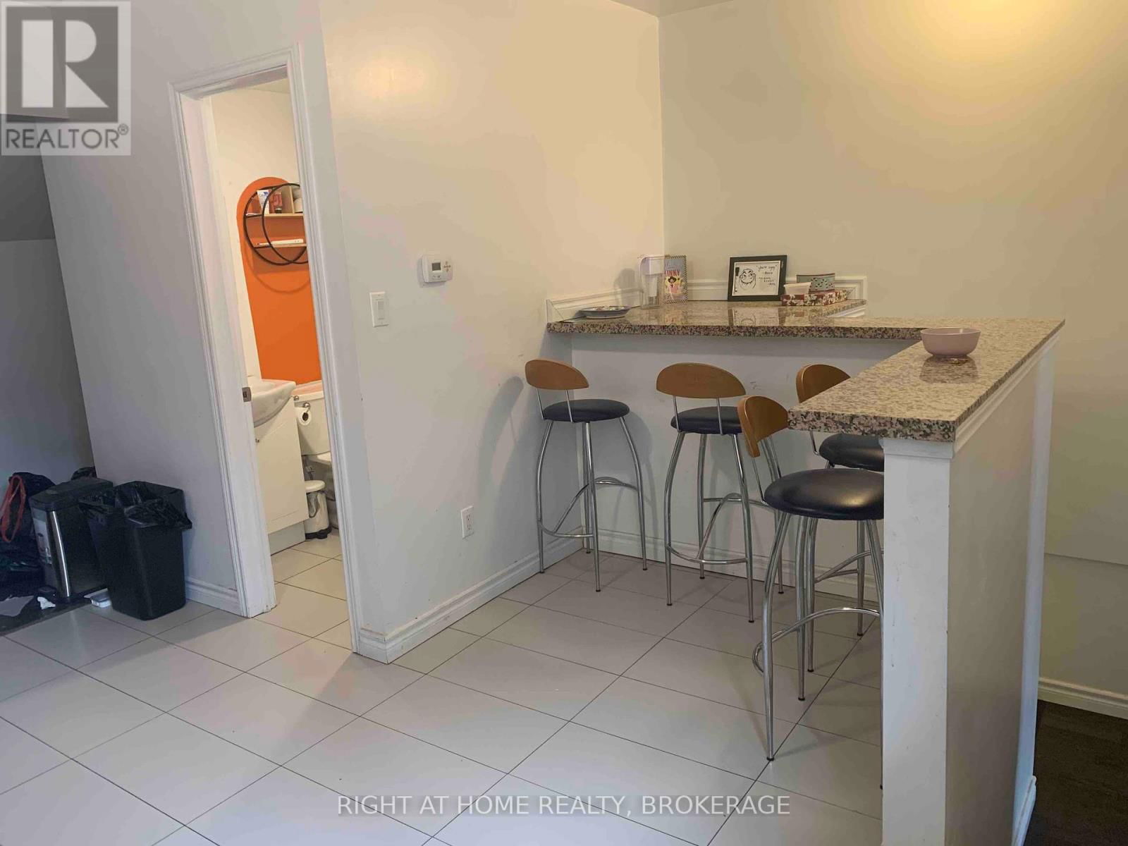 2 - 129 BALDWIN STREET Image 2