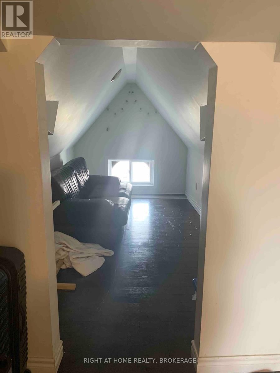 2 - 129 BALDWIN STREET Image 4