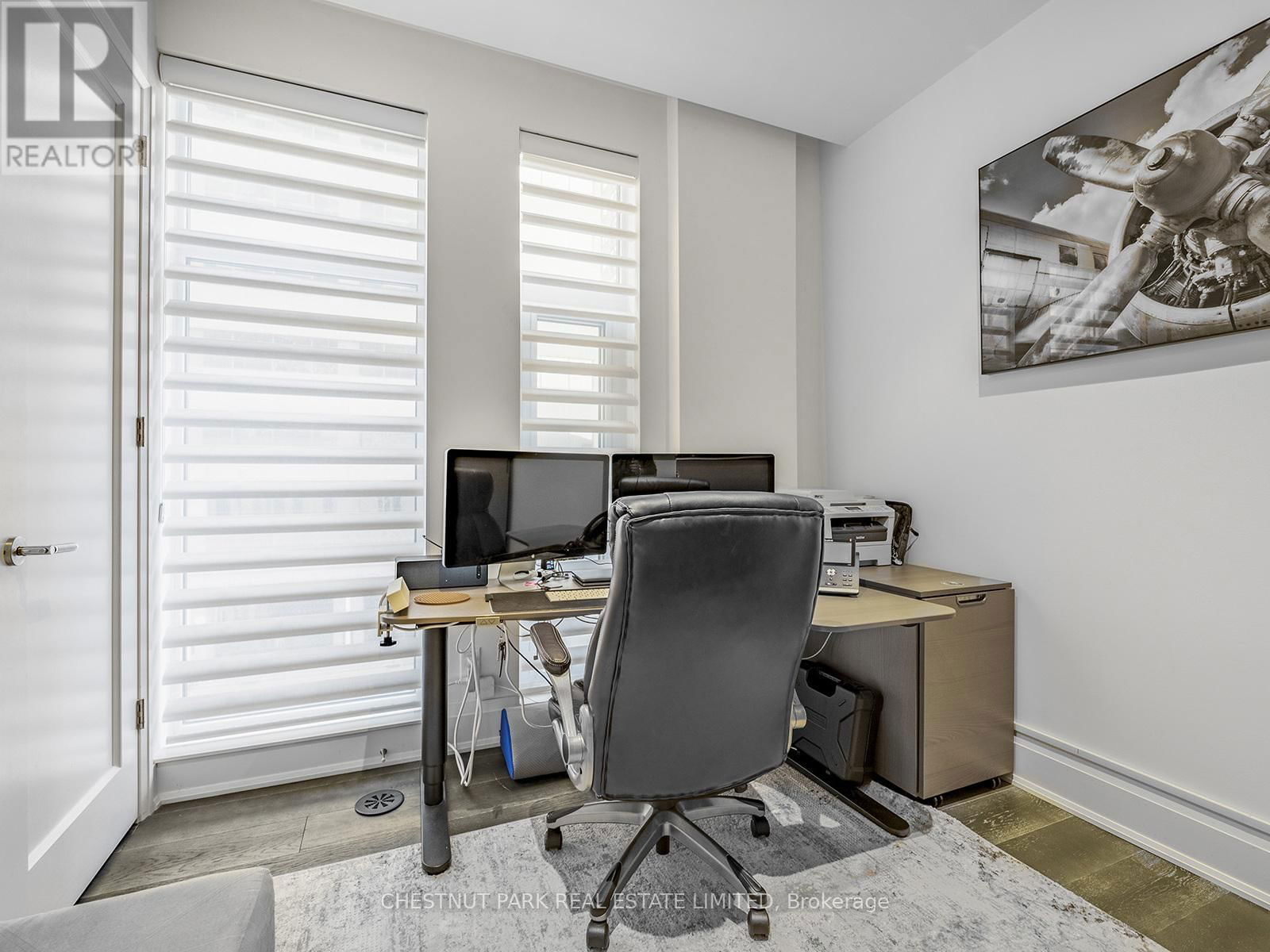 11 - 1074 BAY STREET Image 33