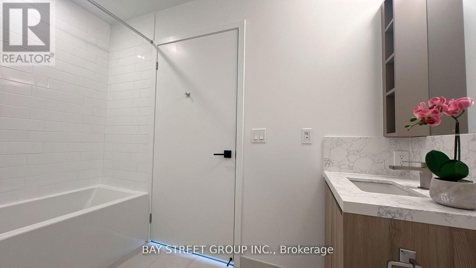 2608 - 319 JARVIS STREET Image 22