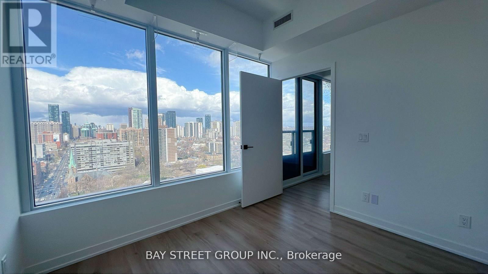 2608 - 319 JARVIS STREET Image 7