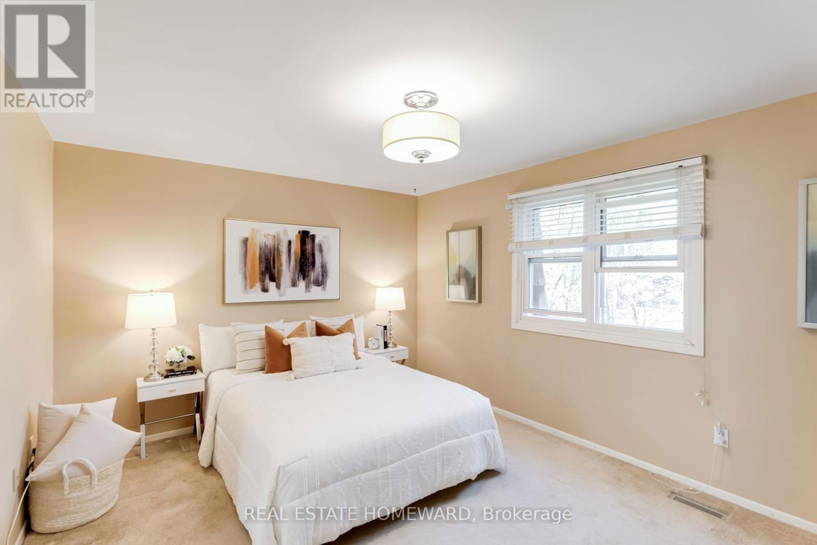 64 STONEDALE PLACEWAY Image 19