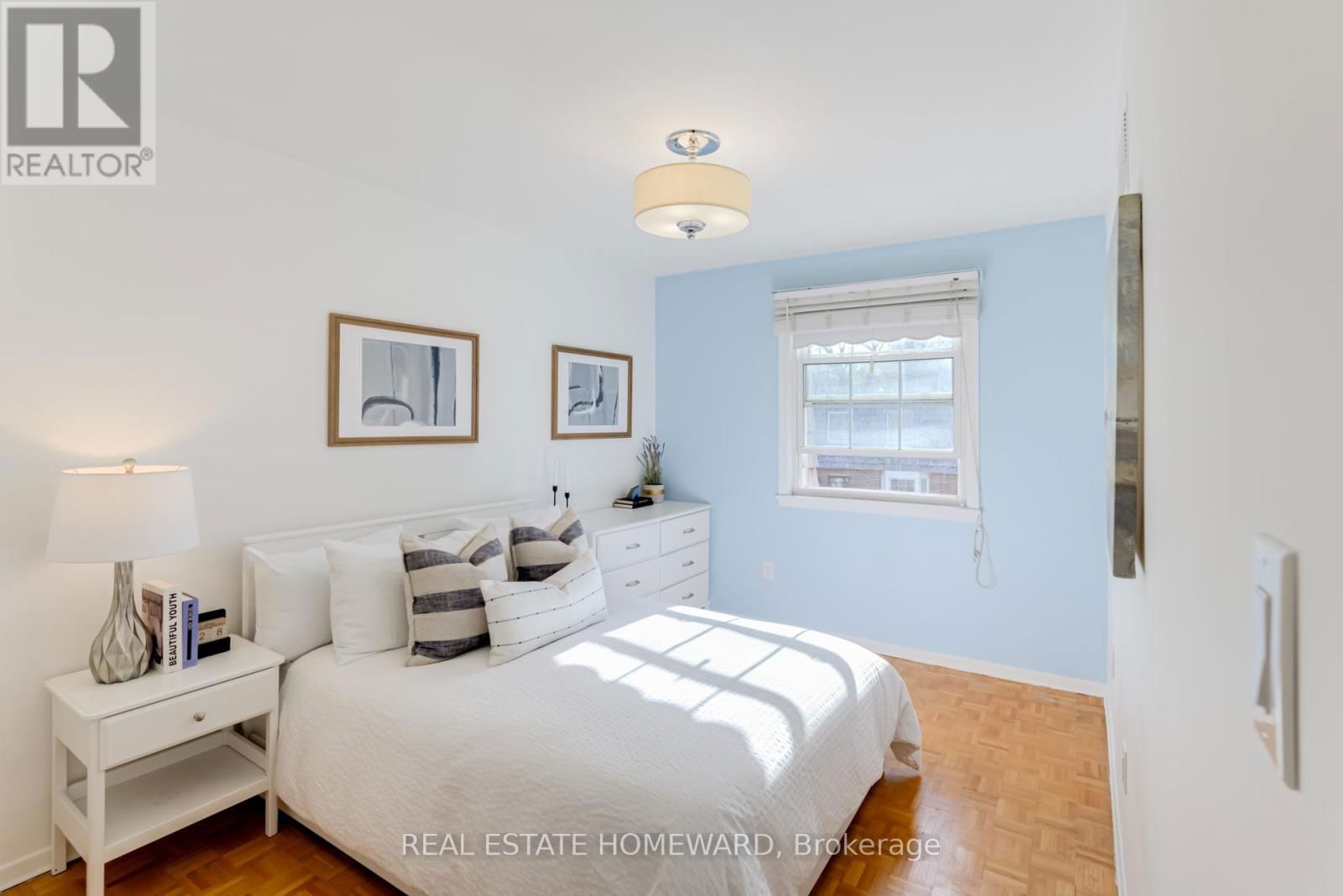 64 STONEDALE PLACEWAY Image 22