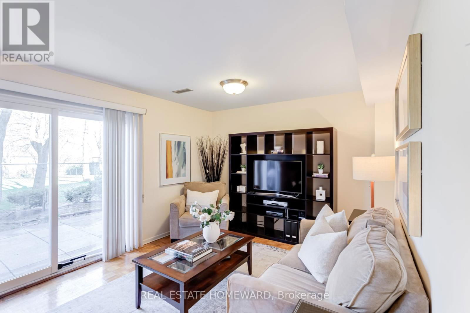 64 STONEDALE PLACEWAY Image 35