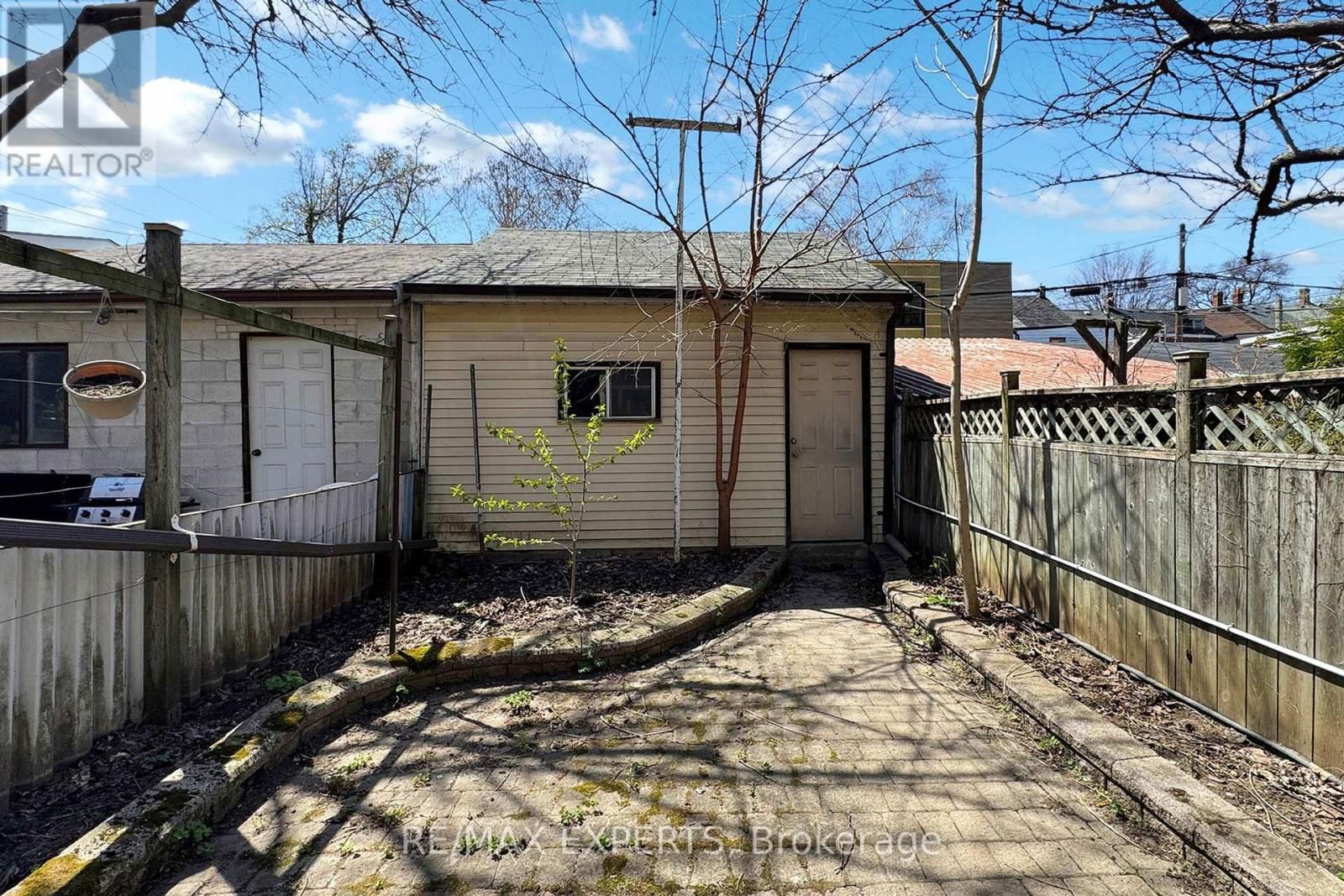 134 BRUNSWICK AVENUE Image 35