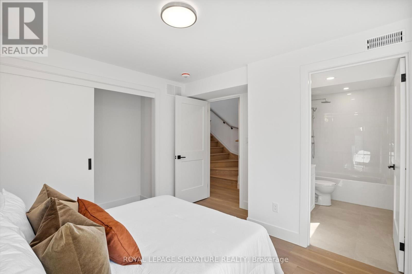 1 HEYDON PARK ROAD Image 14