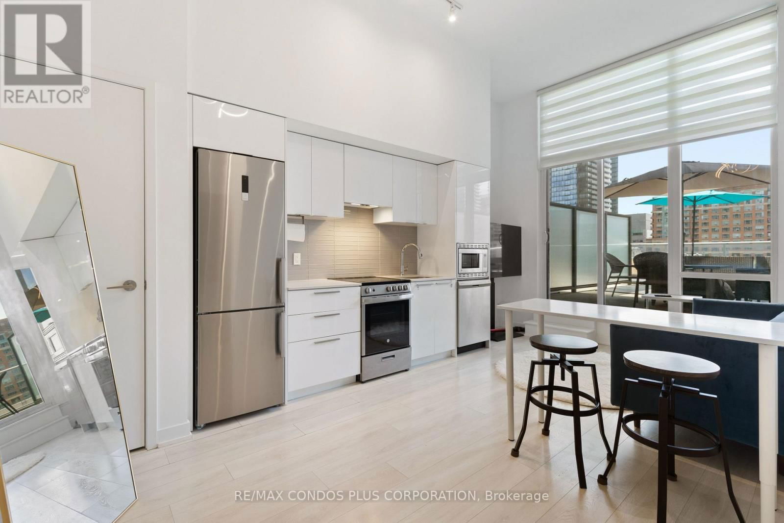 606 - 18 MAITLAND TERRACE Image 3