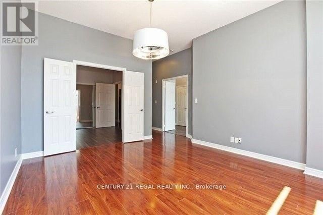 105 - 225 WELLESLEY STREET EAST Image 3