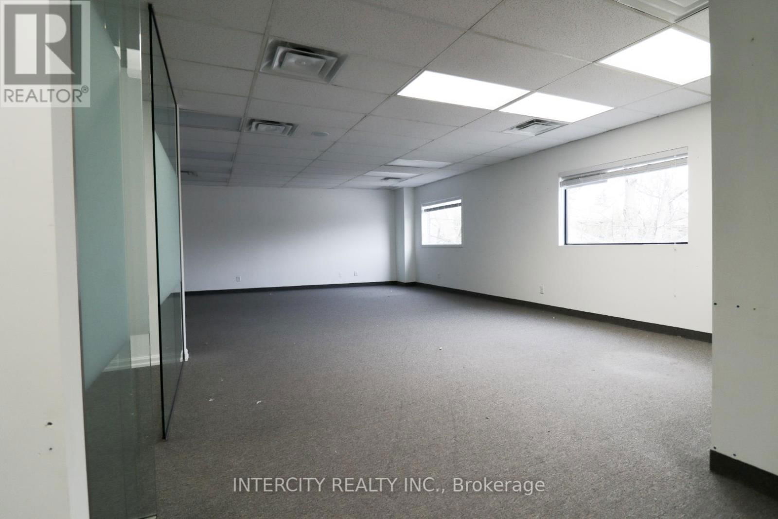 200 - 738 SHEPPARD AVENUE EAST Image 12