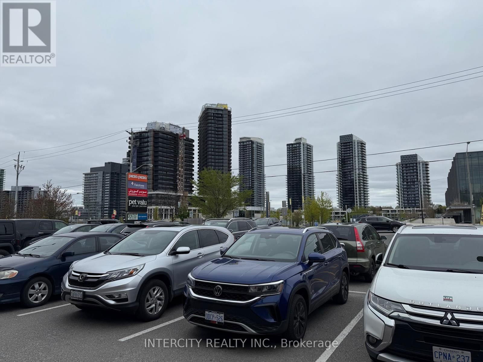 200 - 738 SHEPPARD AVENUE EAST Image 3