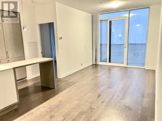 5906 - 100 HARBOUR STREET Image 2