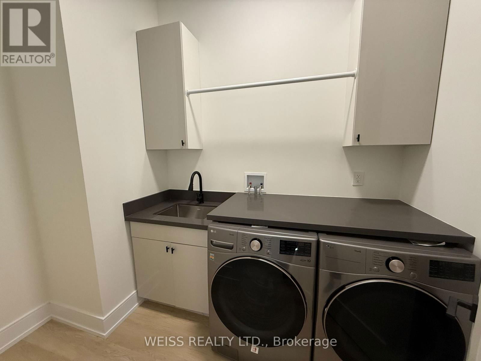 137 BANNOCKBURN AVENUE Image 18