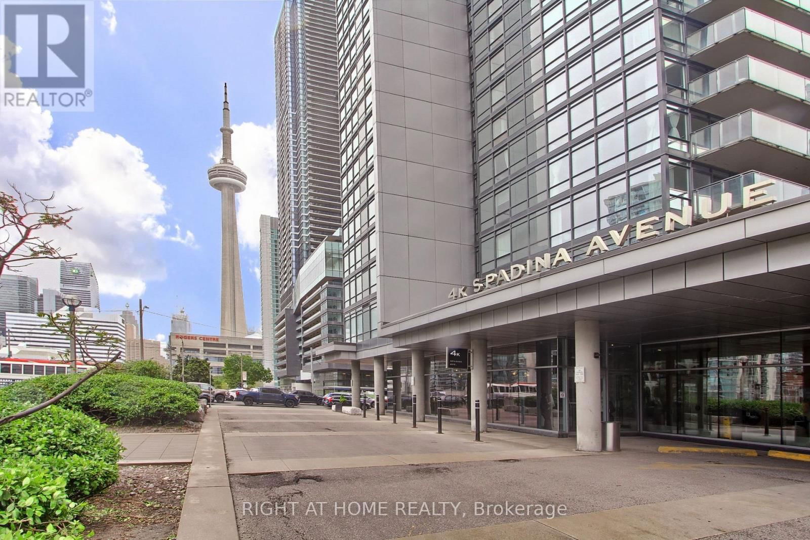 1115 - 4K SPADINA AVENUE Image 3