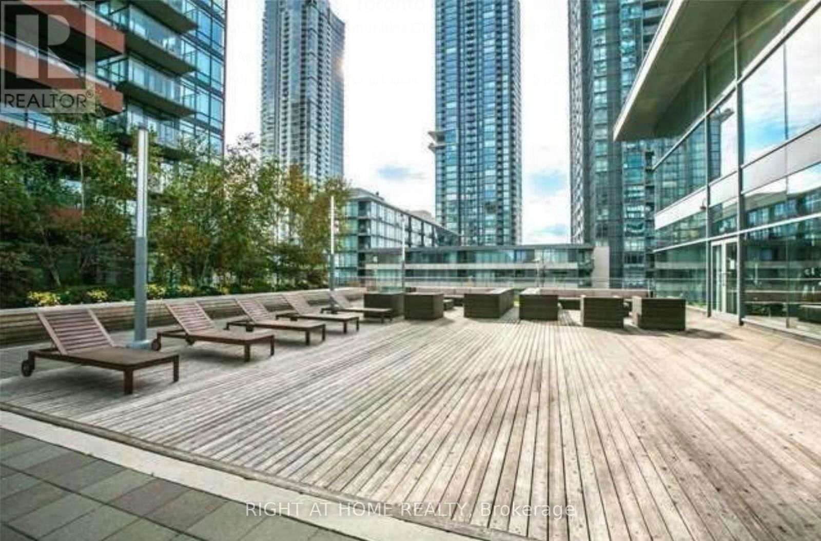 1115 - 4K SPADINA AVENUE Image 30