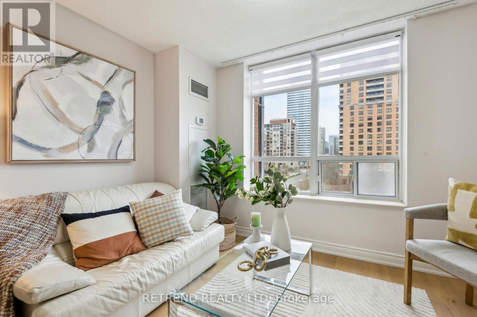 602 - 880 GRANDVIEW WAY Image 11