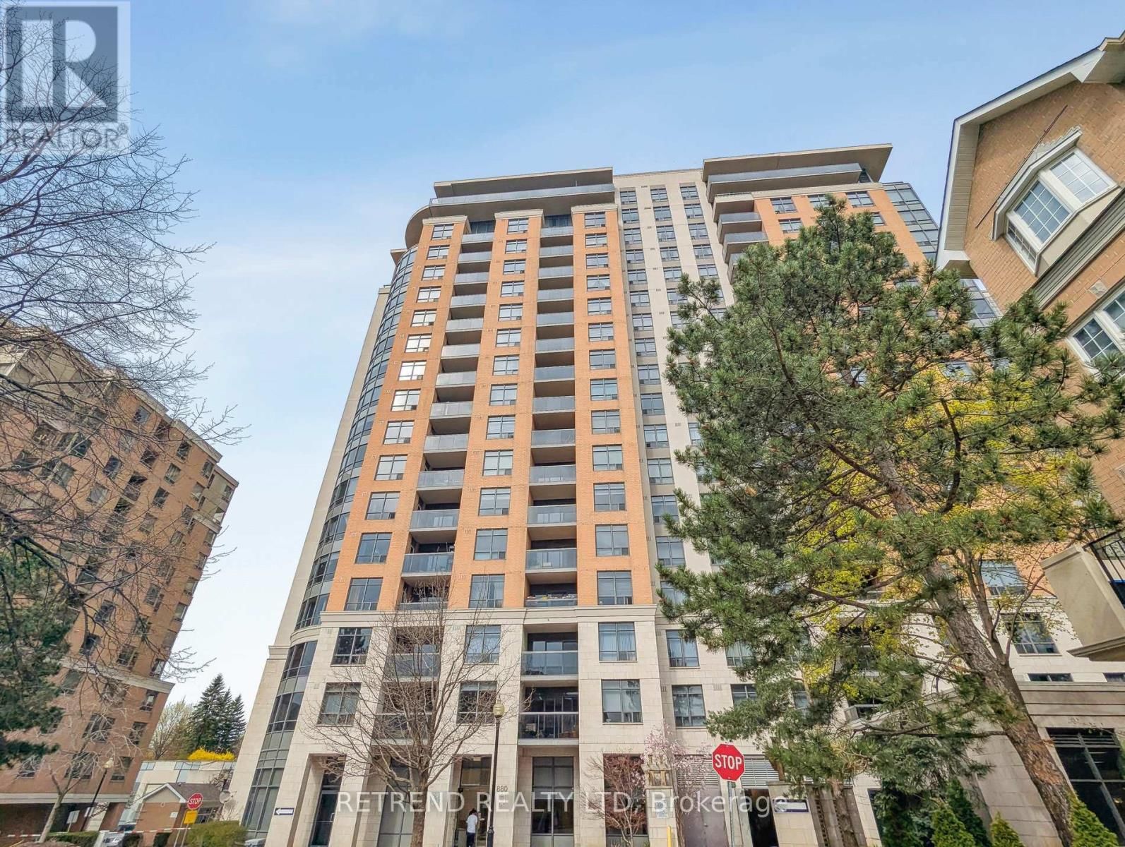 602 - 880 GRANDVIEW WAY Image 2