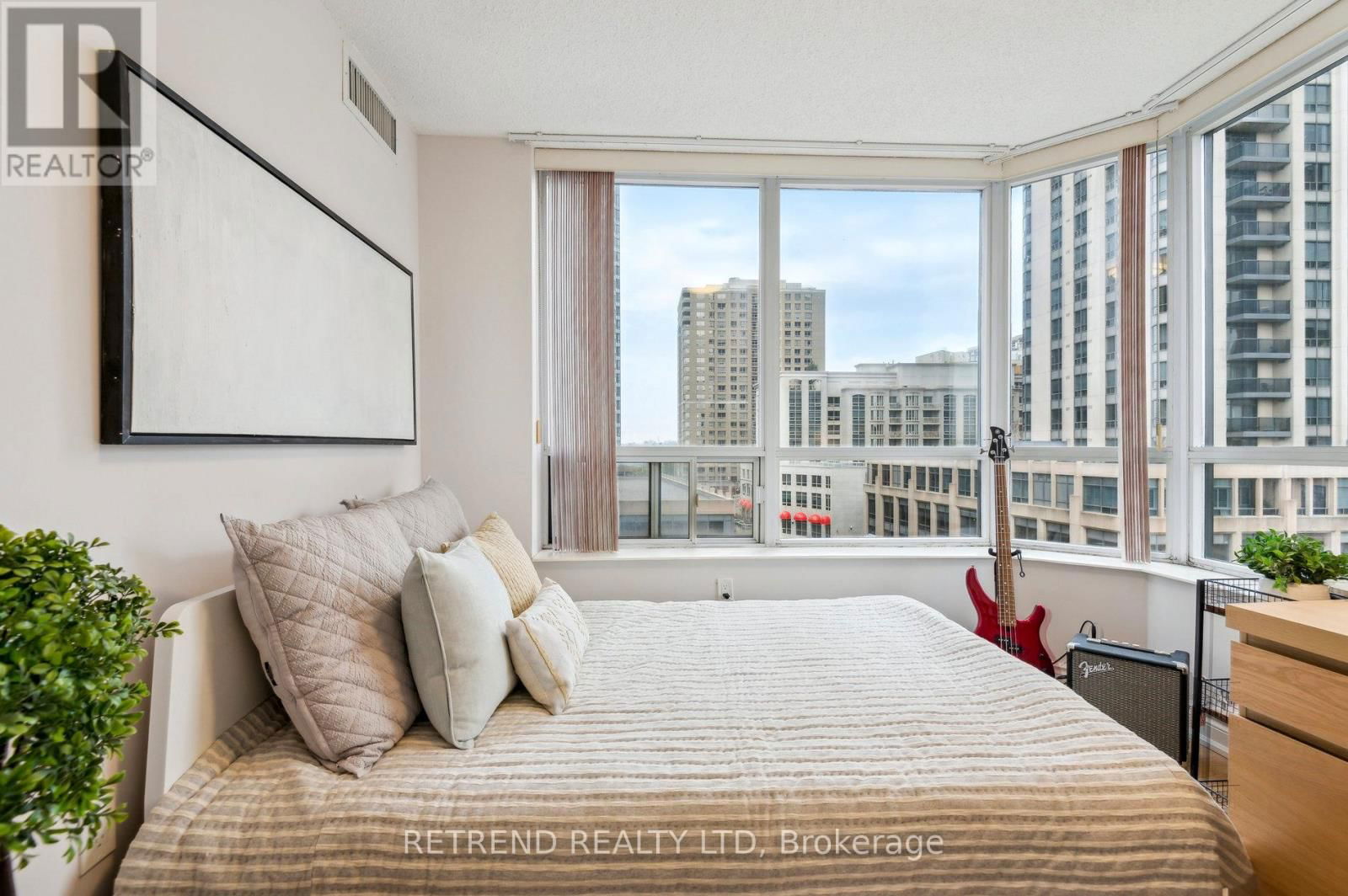 602 - 880 GRANDVIEW WAY Image 21
