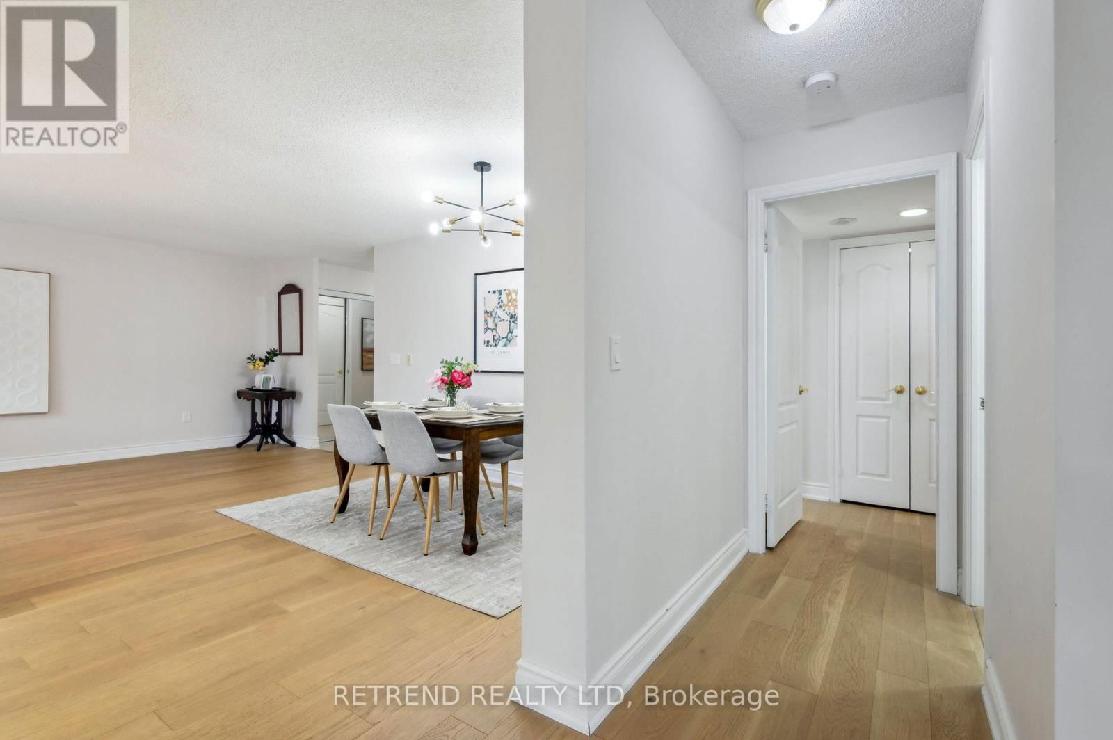 602 - 880 GRANDVIEW WAY Image 26