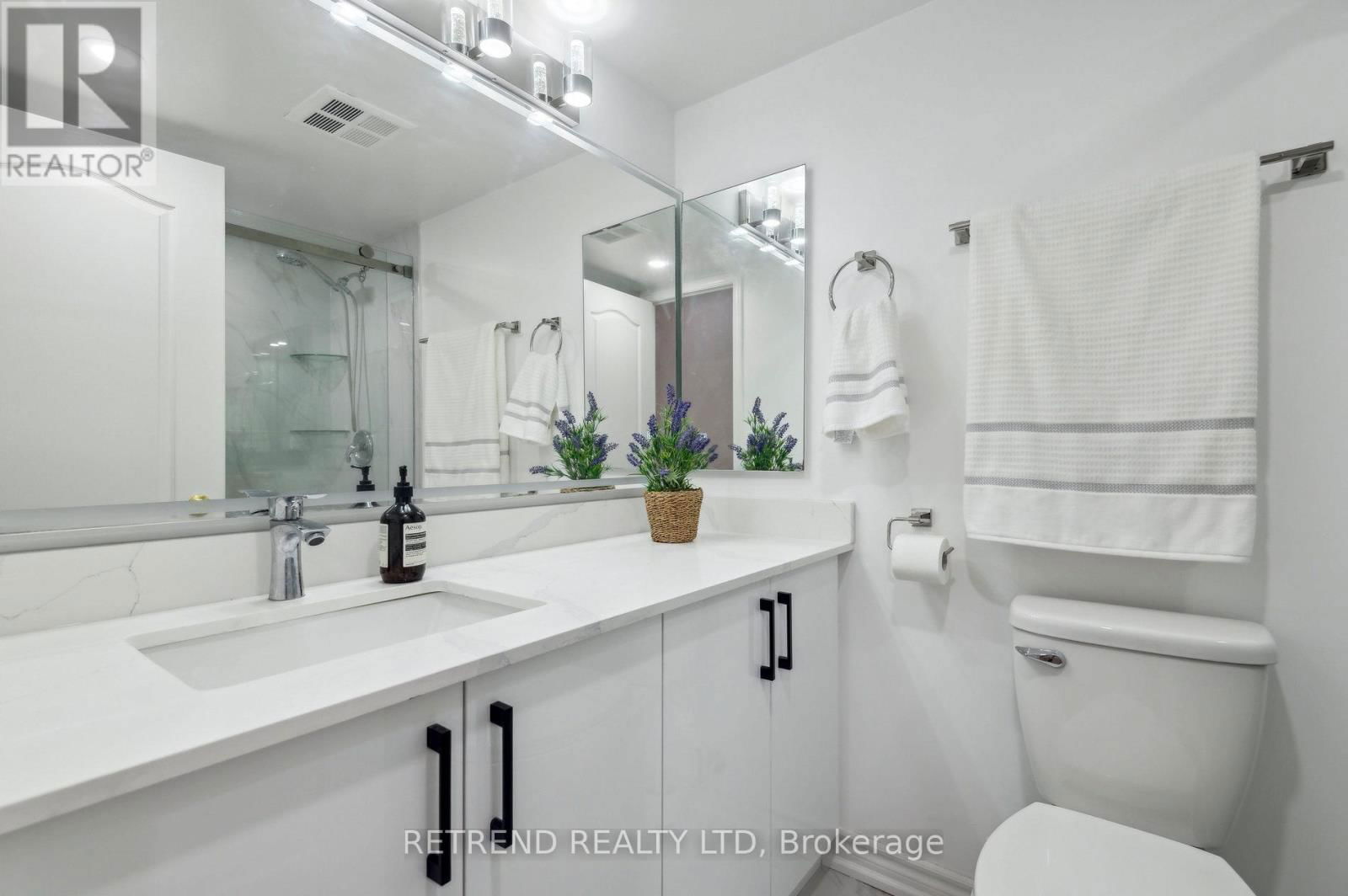 602 - 880 GRANDVIEW WAY Image 27