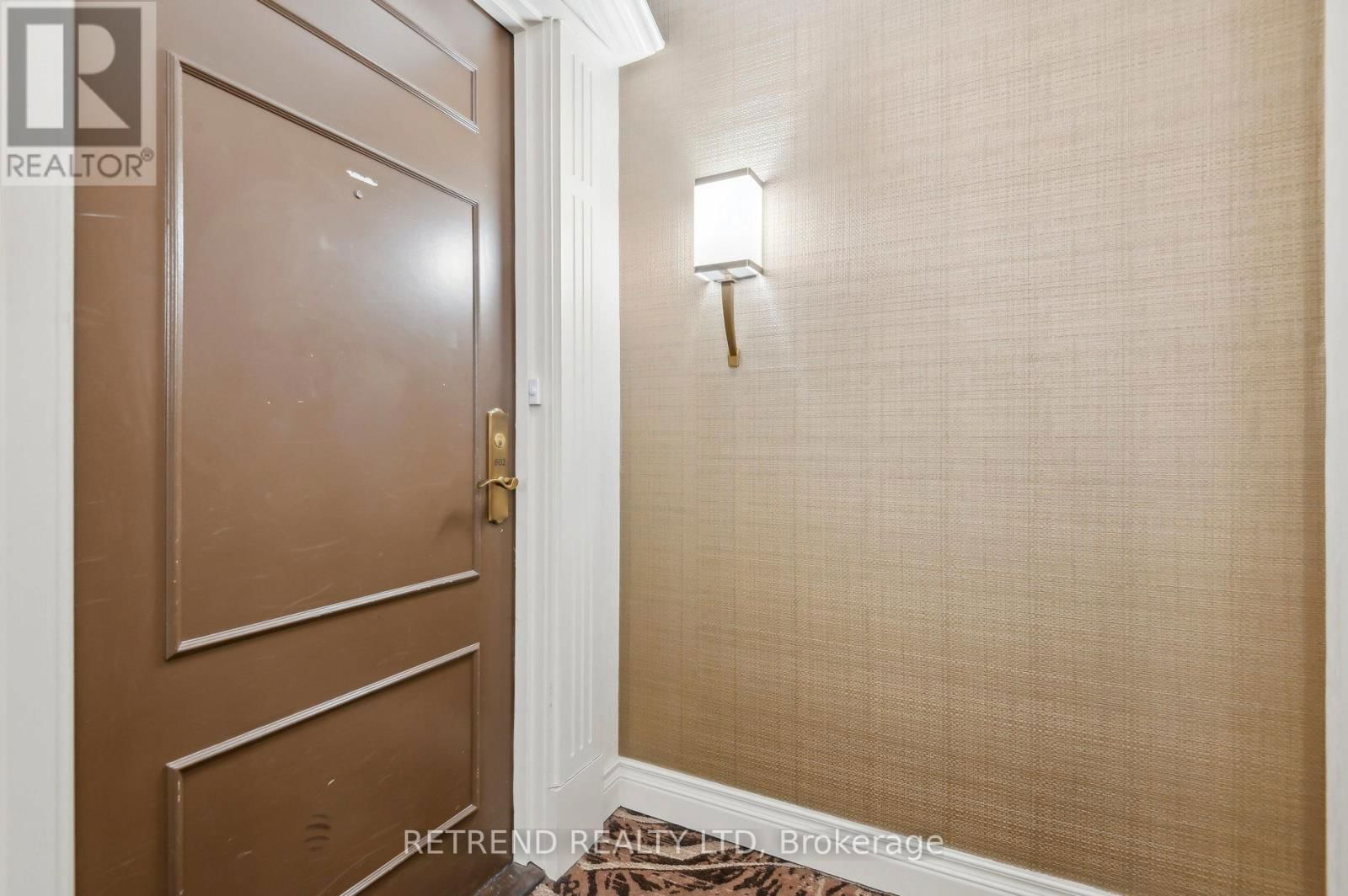 602 - 880 GRANDVIEW WAY Image 3