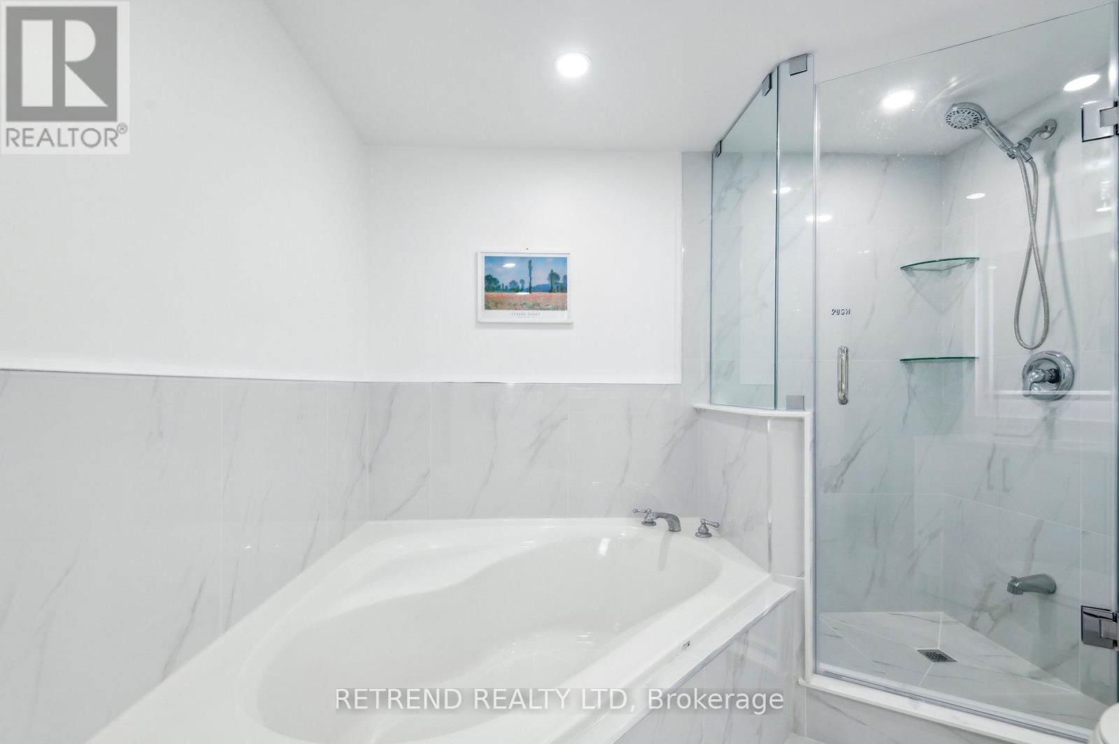 602 - 880 GRANDVIEW WAY Image 34