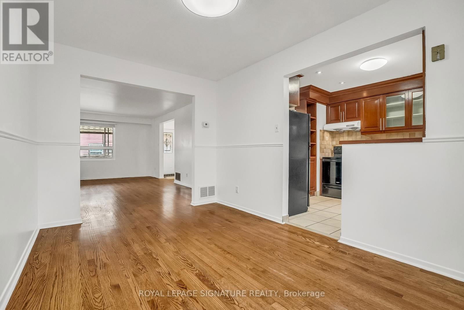 4 SEA ROBIN WAY Image 13