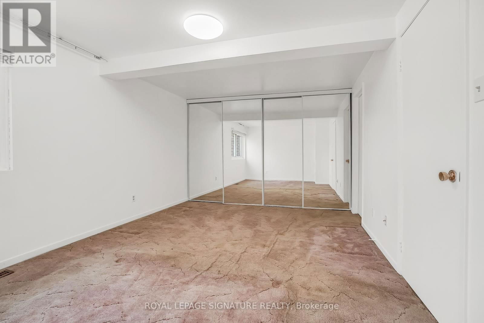4 SEA ROBIN WAY Image 21