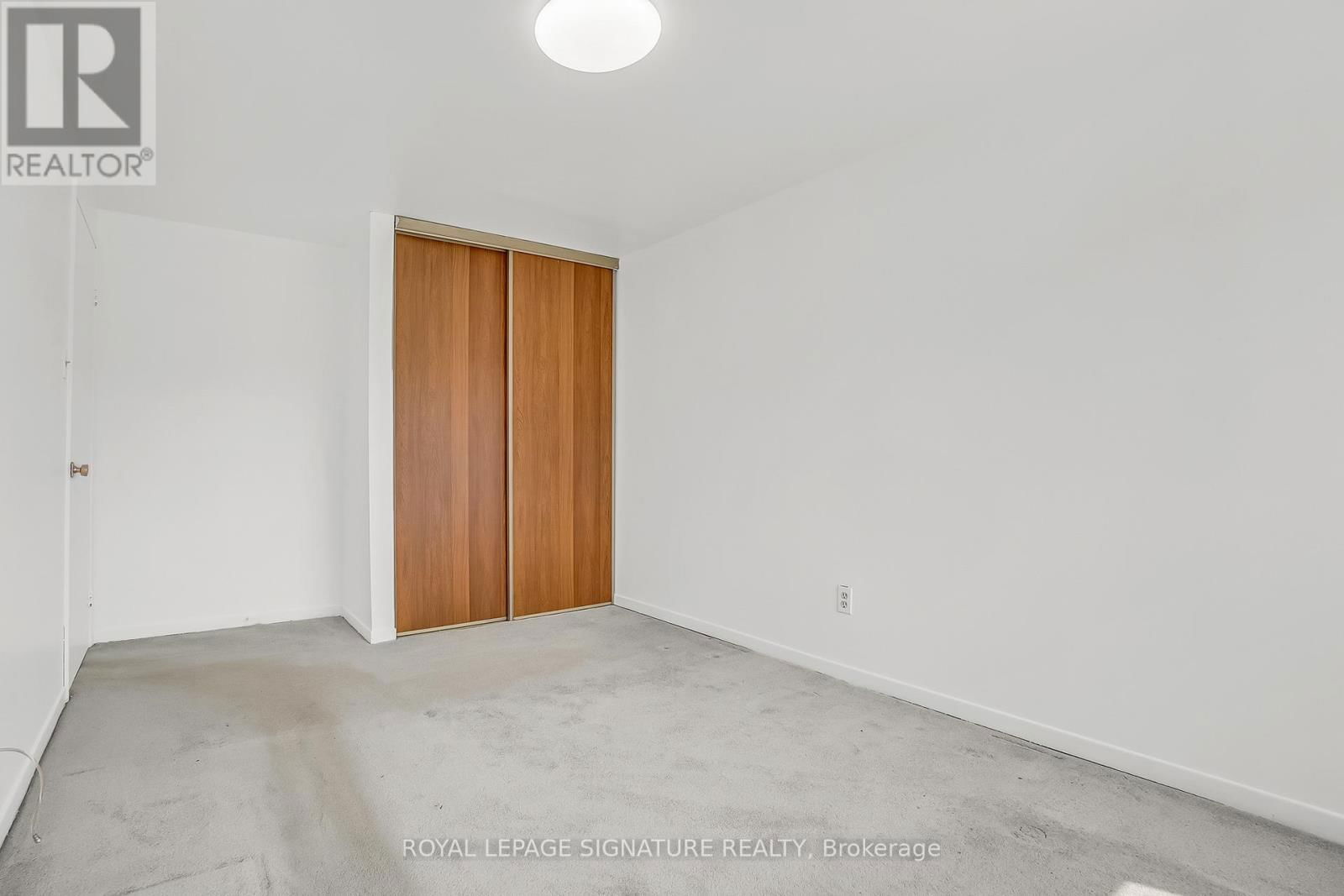 4 SEA ROBIN WAY Image 26