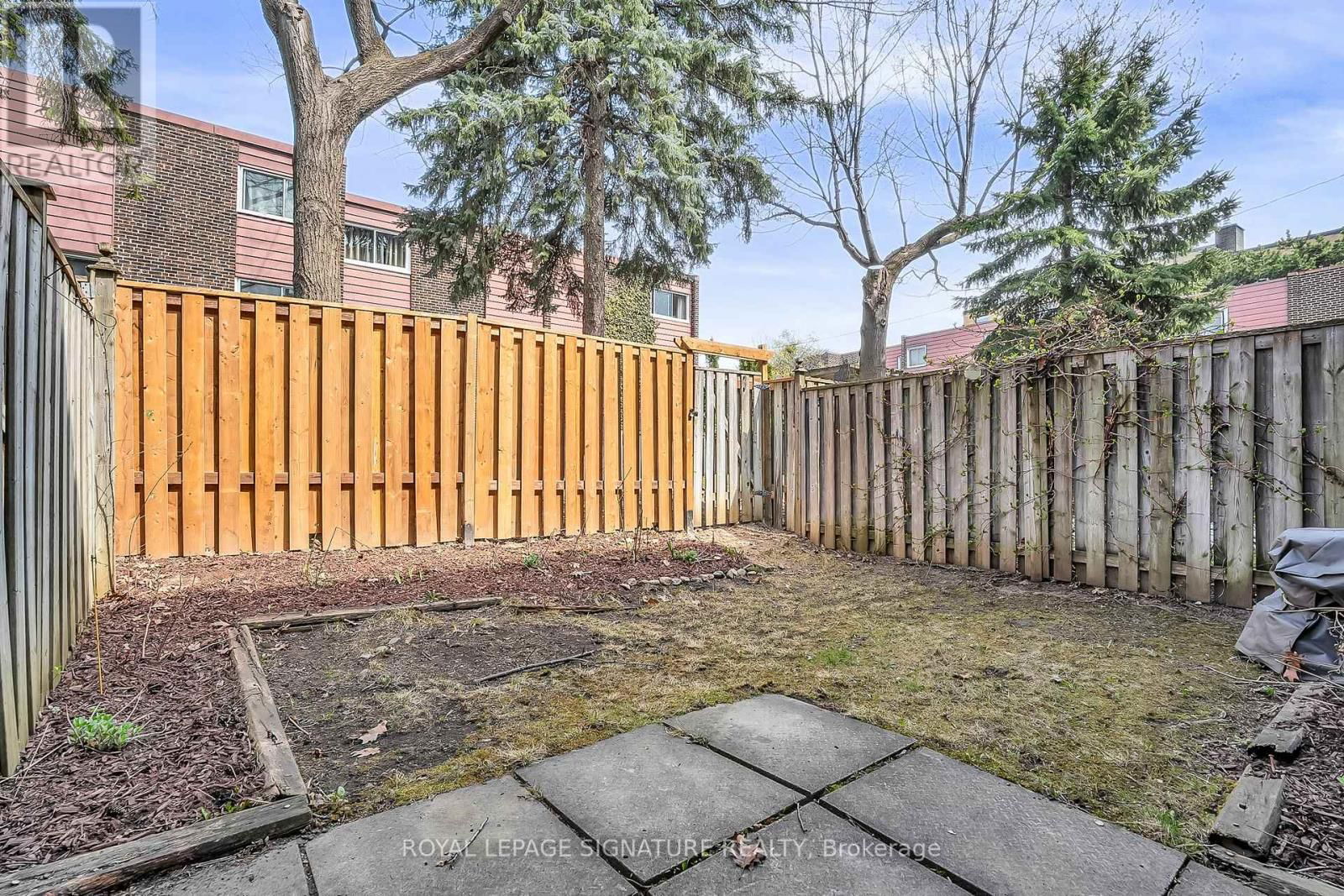4 SEA ROBIN WAY Image 34