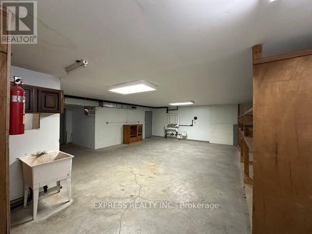 Bsmt - 30 GLEN CAMERON ROAD Image 4