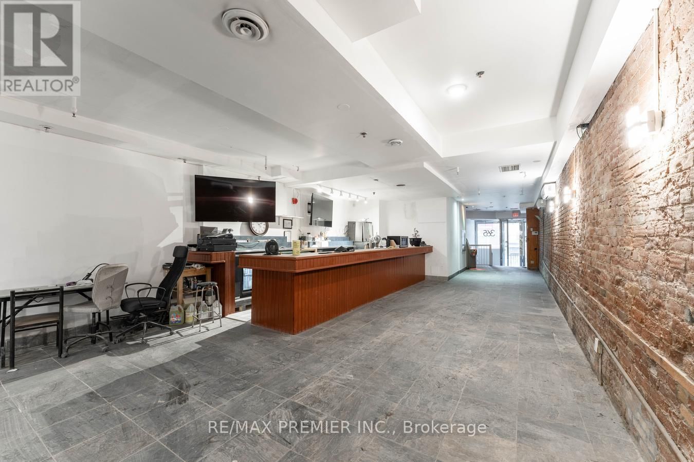 Main Floor - 365 KING STREET WEST Image 12