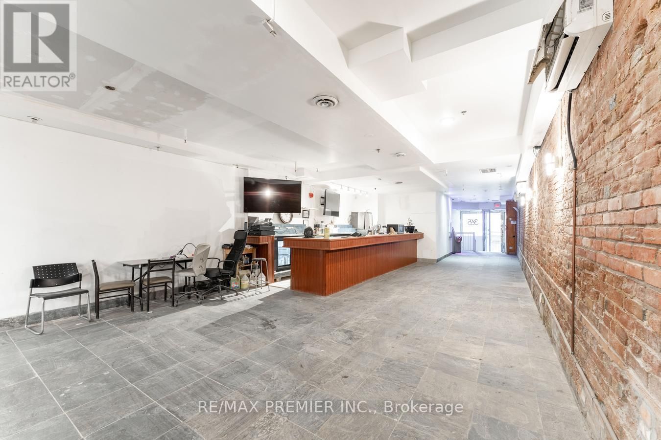 Main Floor - 365 KING STREET WEST Image 14