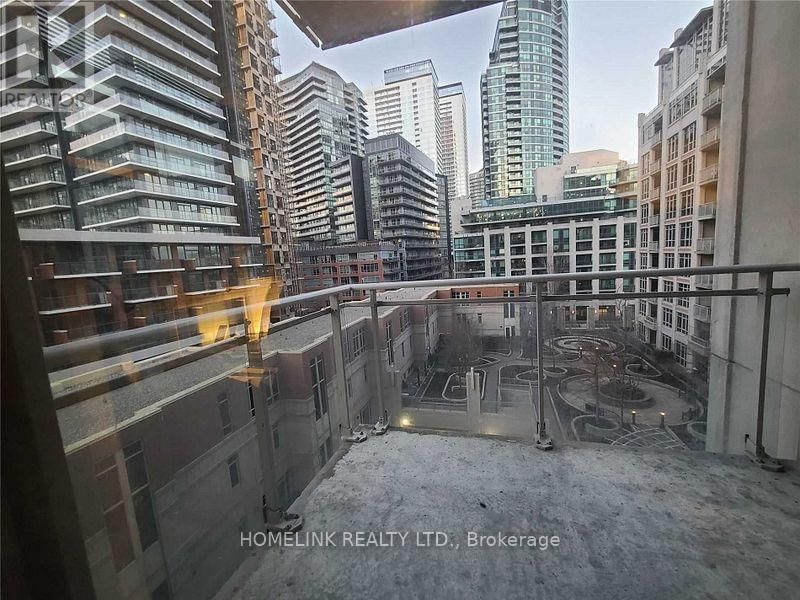 608 - 21 GRAND MAGAZINE STREET Image 21
