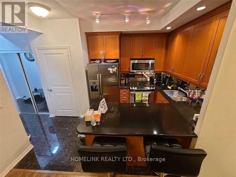 608 - 21 GRAND MAGAZINE STREET Image 9