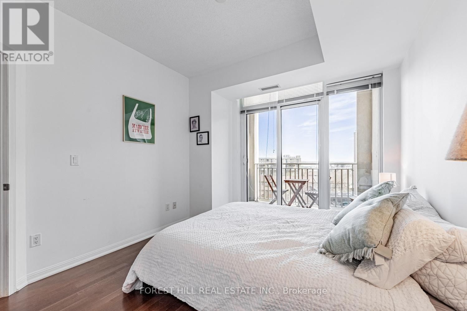 816 - 21 GRAND MAGAZINE STREET Image 9