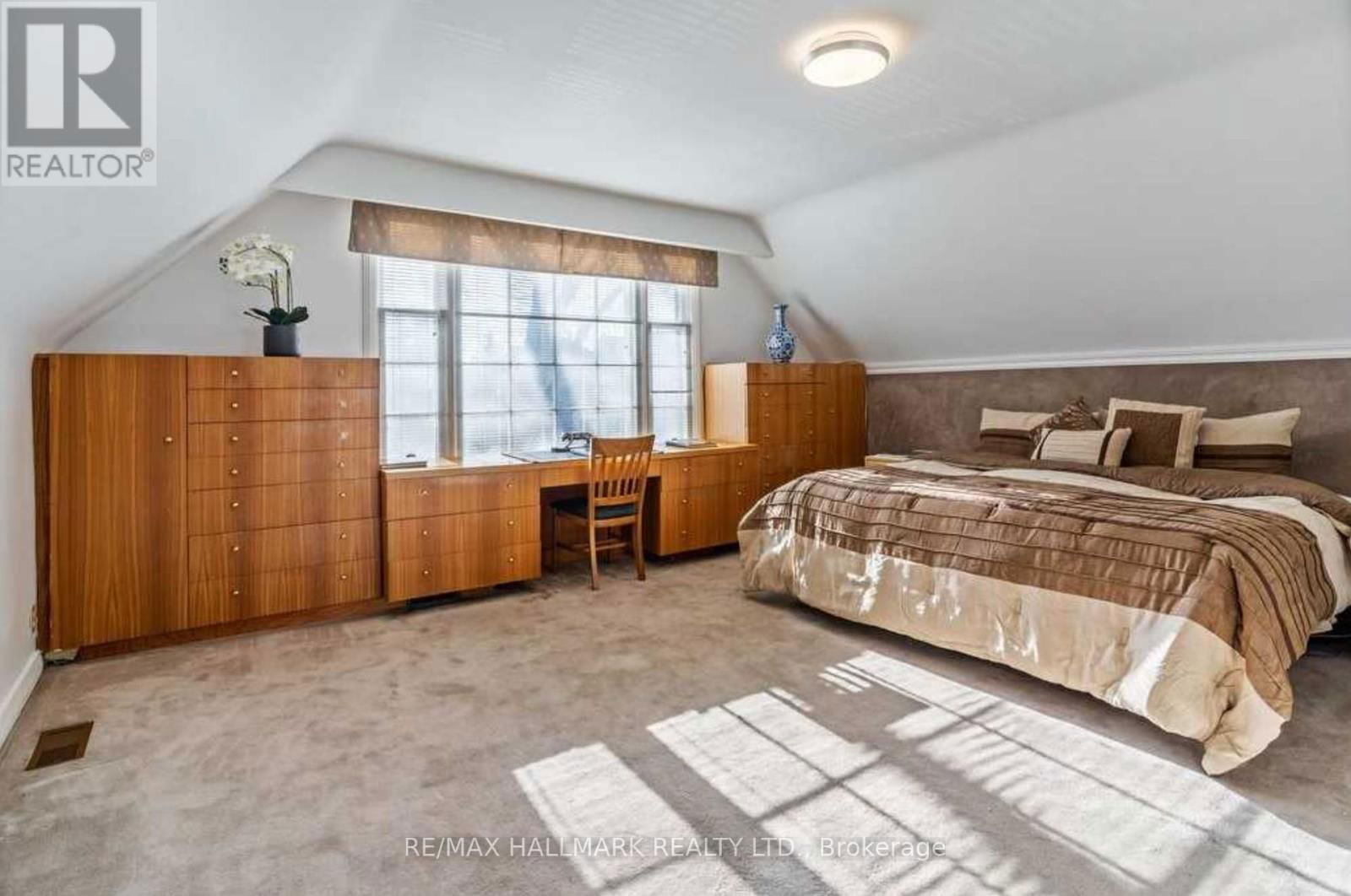 20 OWEN BOULEVARD Image 14