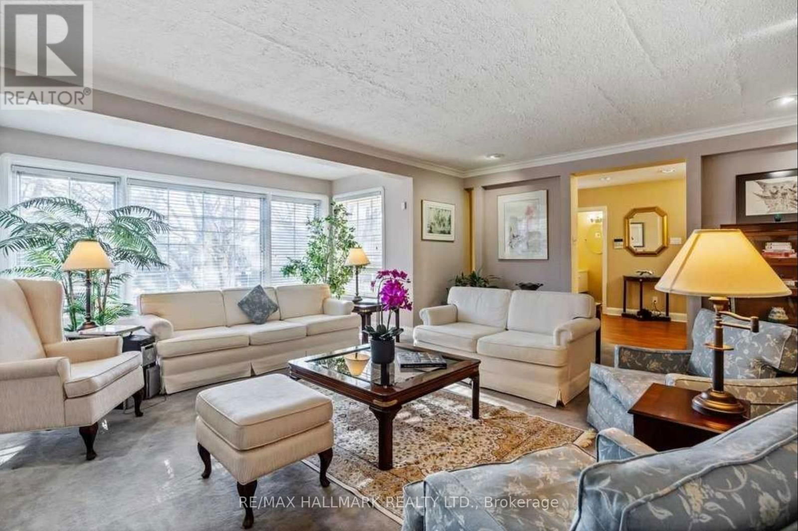 20 OWEN BOULEVARD Image 5